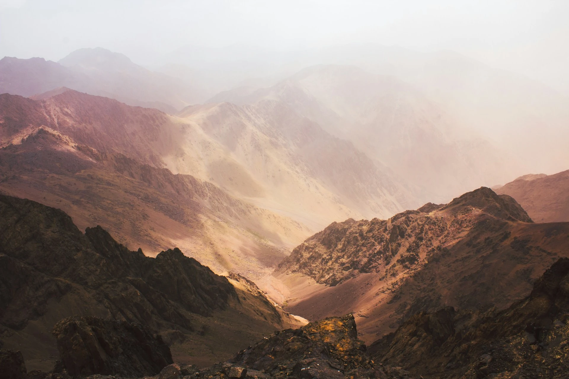 Toubkal Trekking: Hikers on the Trail to Morocco’s Highest Peak – Drive Plus Günstige Autovermietung Agadir Flughafen keine Kaution / Agadir Autovermietung / Mietwagen Agadir / Location voiture Agadir aéroport
