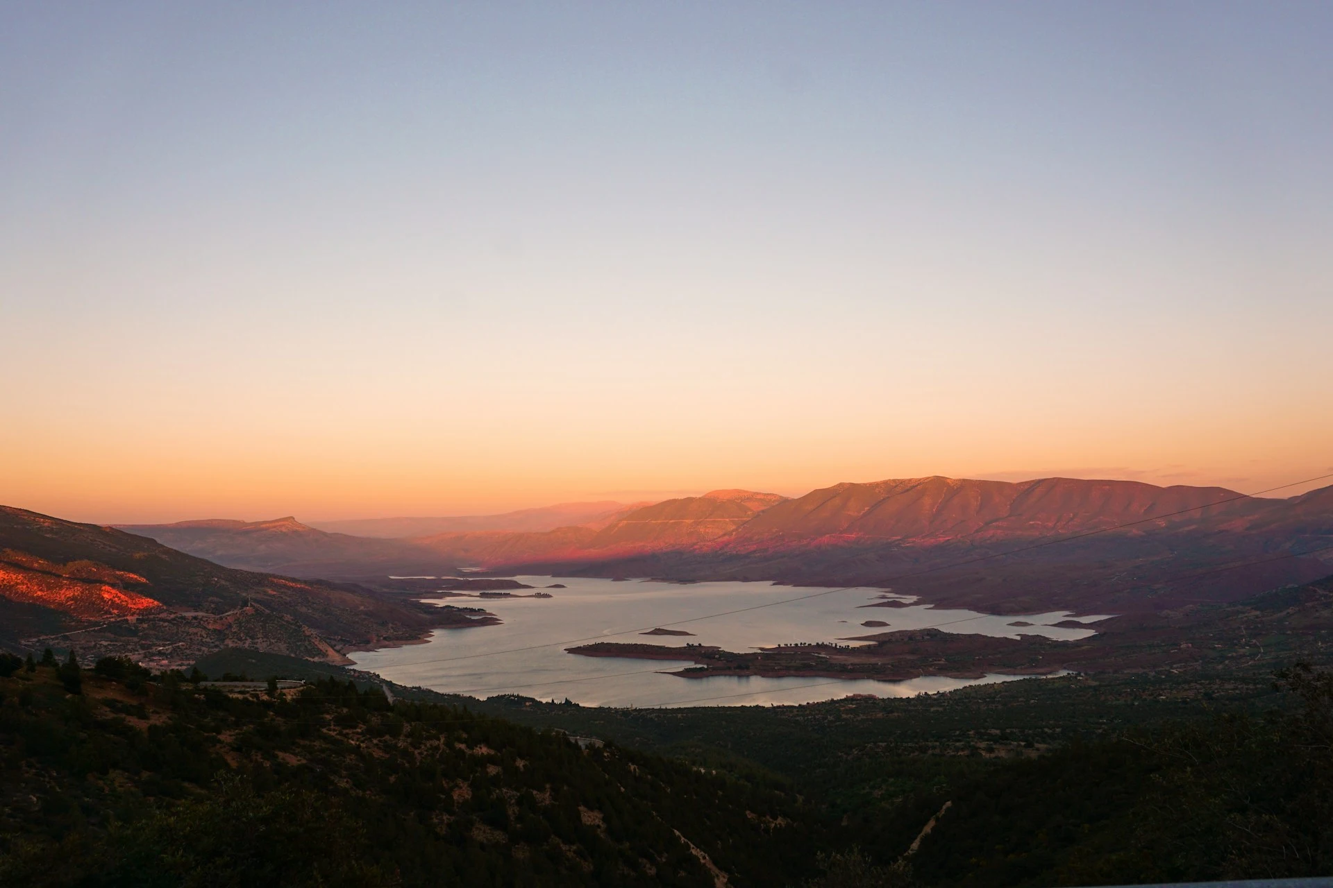 Visit Bin El Ouidane Lake, Morocco – Drive Plus – Drive Plus Noleggio auto economico Agadir Aeroporto senza deposito / Noleggio auto Agadir / Autonoleggio Agadir / Location voiture Agadir aéroport
